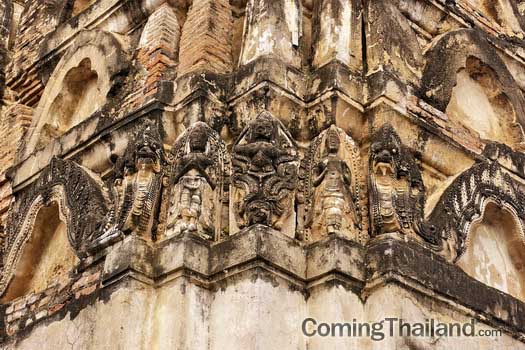 ครุฑยุดนาค นางอัปสร วัดศรีสวาย